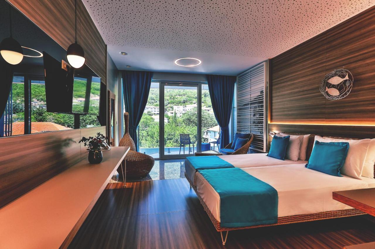 Carine Hotel Kumbor Herceg Novi Exterior foto