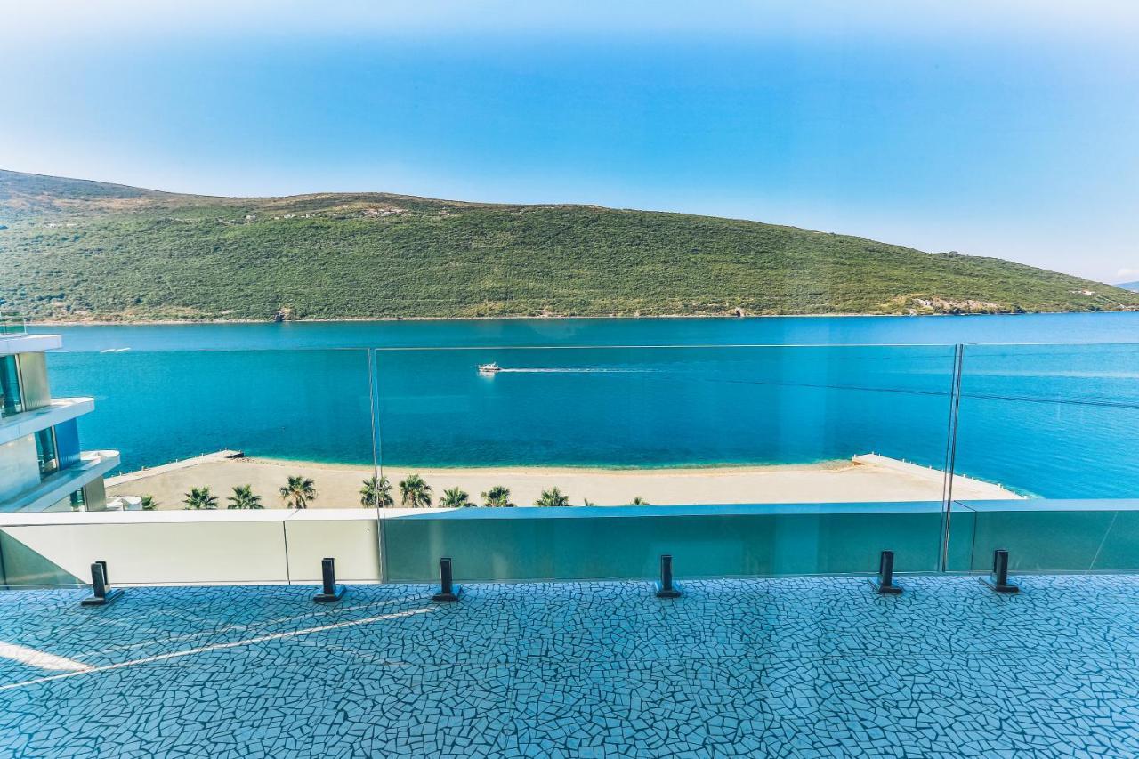 Carine Hotel Kumbor Herceg Novi Exterior foto