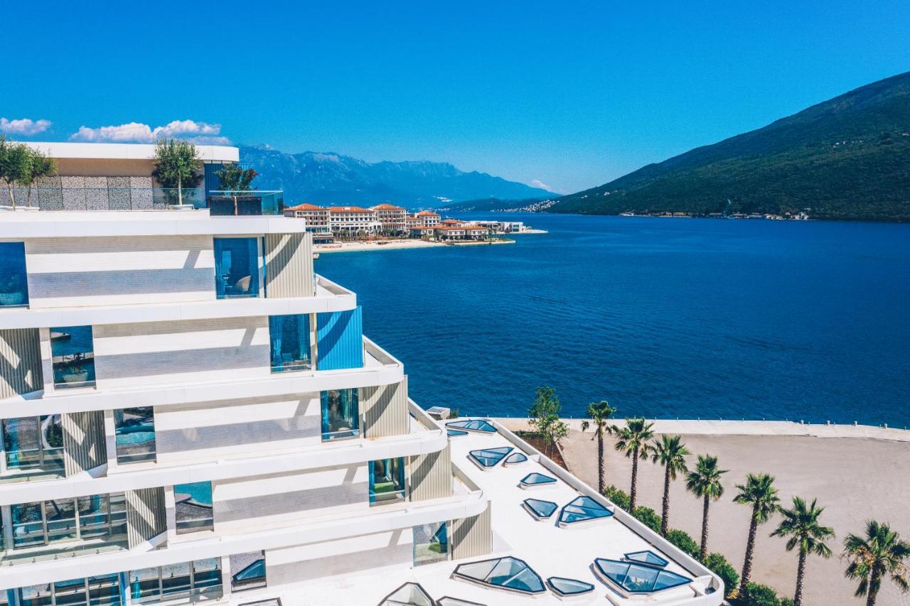 Carine Hotel Kumbor Herceg Novi Exterior foto