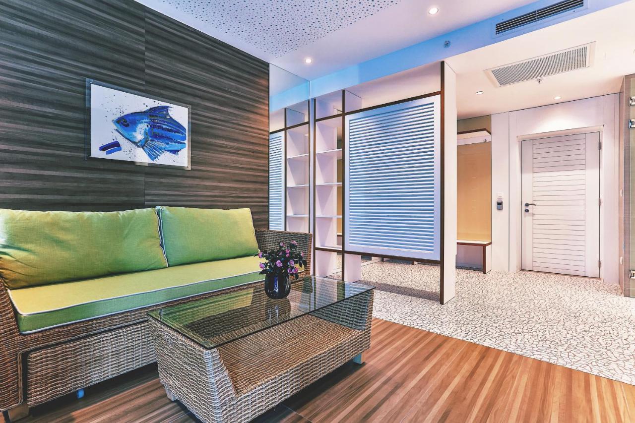 Carine Hotel Kumbor Herceg Novi Exterior foto